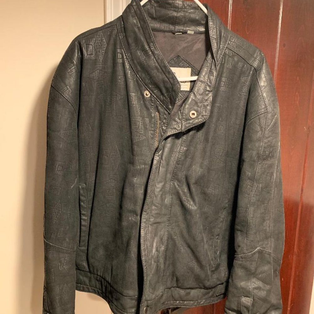 VINTAGE LEATHER JACKET